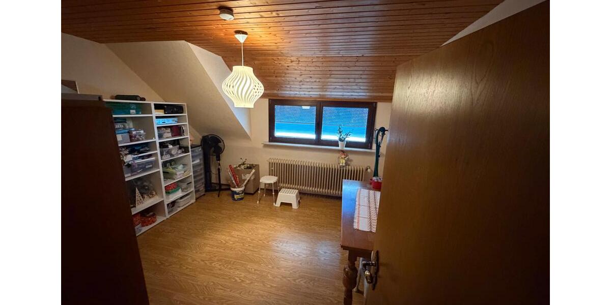 Doppelhaushälfte Illingen - 6 Zimmer, 120 m&sup2;, 180.000&euro; | Angebot:27225712