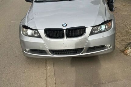 BMW 320 311.000 km 3.700 &euro; Hirrlingen 72145