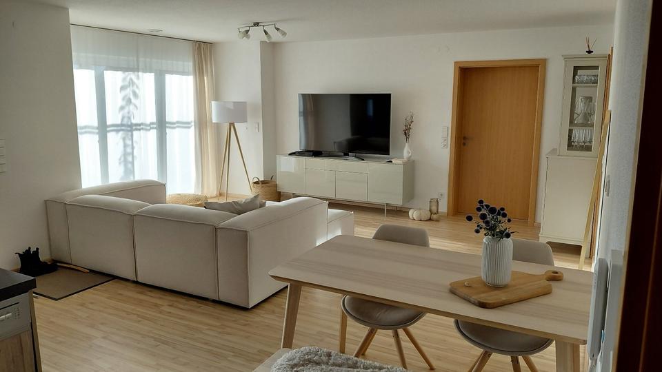 Erdgeschoßwohnung Haigerloch - 2.5 Zimmer, 76 m&sup2;, 750&euro; | Angebot:24731485