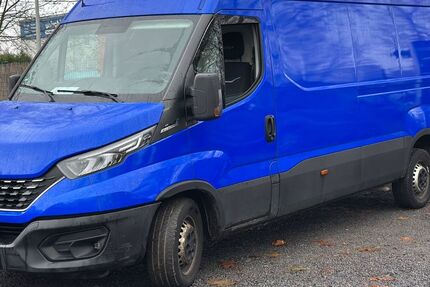 IVECO Andere 157.500 km 14.950 € Darmstadt 64293