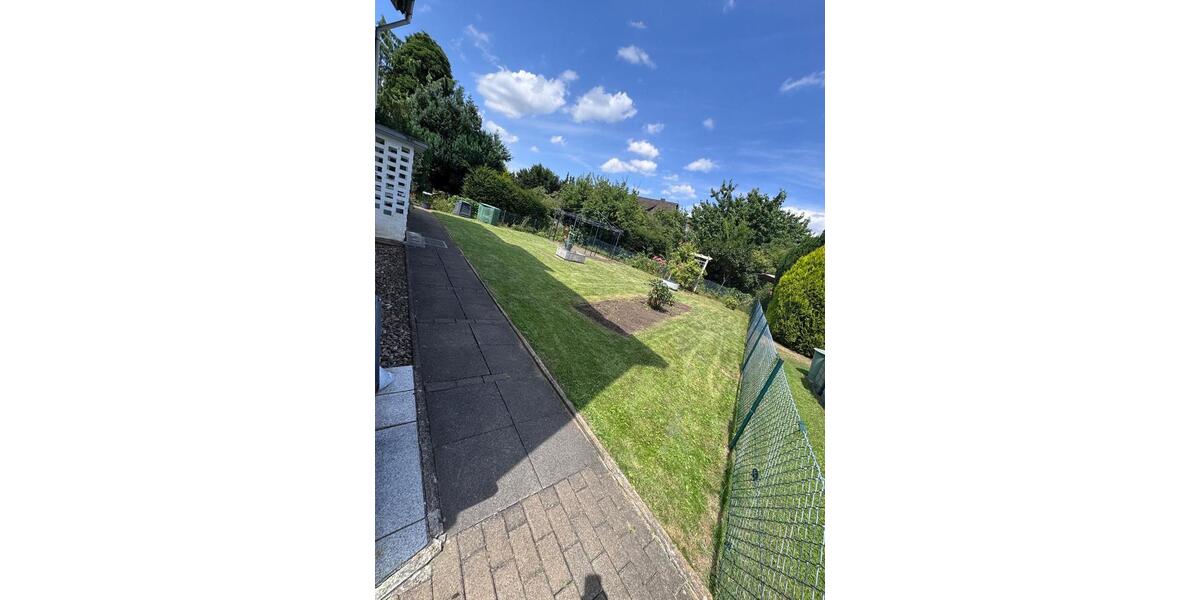 Einfamilienhaus Bad Pyrmont - 6 Zimmer, 160 m&sup2;, 175.000&euro; | Angebot:27084196