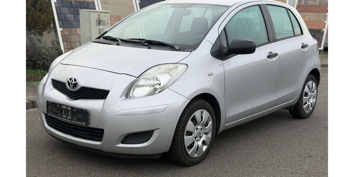 Toyota Yaris 166.000 km 2.950 &euro; Mannheim 68199