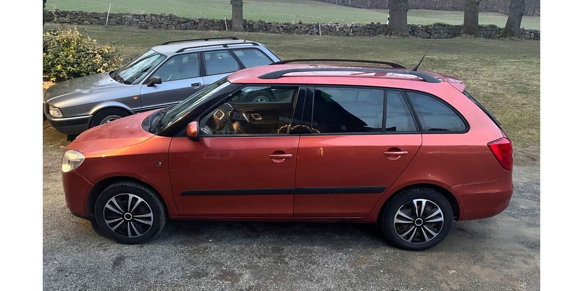 Skoda Fabia 201.000 km 1.099 &euro; Extertal 32699