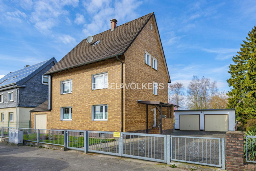 Haus zum Kaufen in Erkrath 570.000 € 160 m²