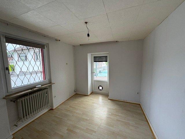 Mehrfamilienhaus, Wohnhaus Bad Breisig - 8 Zimmer, 195 m&sup2;, 390.000&euro; | Angebot:26919197