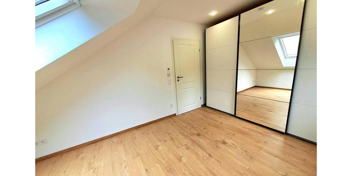 Dachgeschoßwohnung Krickenbach - 2 Zimmer, 80 m&sup2;, 890&euro; | Angebot:26626136
