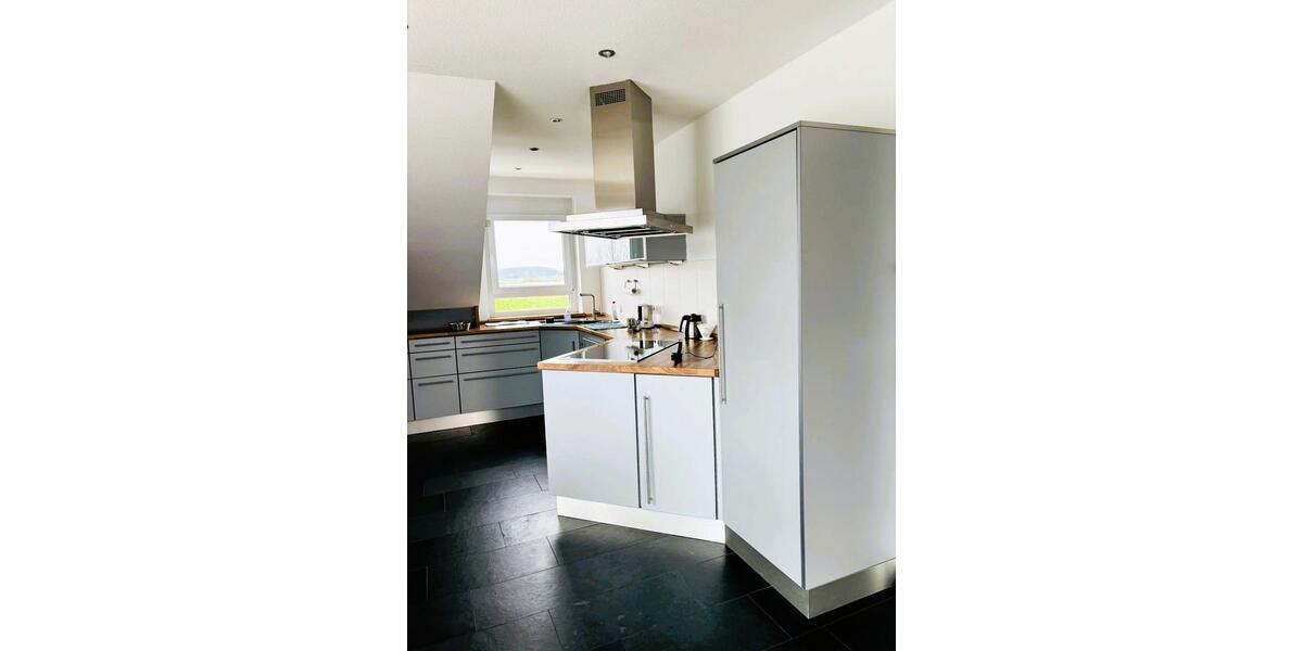Dachgeschoßwohnung Gärtringen - 3.5 Zimmer, 94 m&sup2;, 1.100&euro; | Angebot:26381409