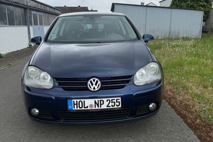 VW Golf 233.000 km 2.800 &euro; Holzminden 37603
