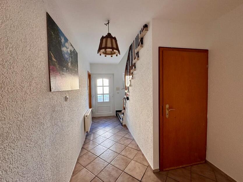 Ein- bis Zweifamilienhaus mit viel Potential