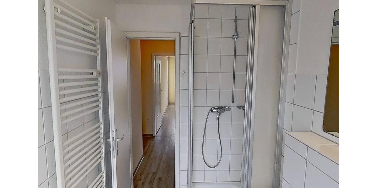 Etagenwohnung Paderborn - 3 Zimmer, 70 m&sup2;, 593&euro; | Angebot:26060444