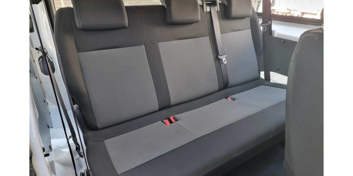 Opel Vivaro Edition M 9-Sitzer Automatik Zafira Life 84.300 km 27.700 &euro; Garrel 49681