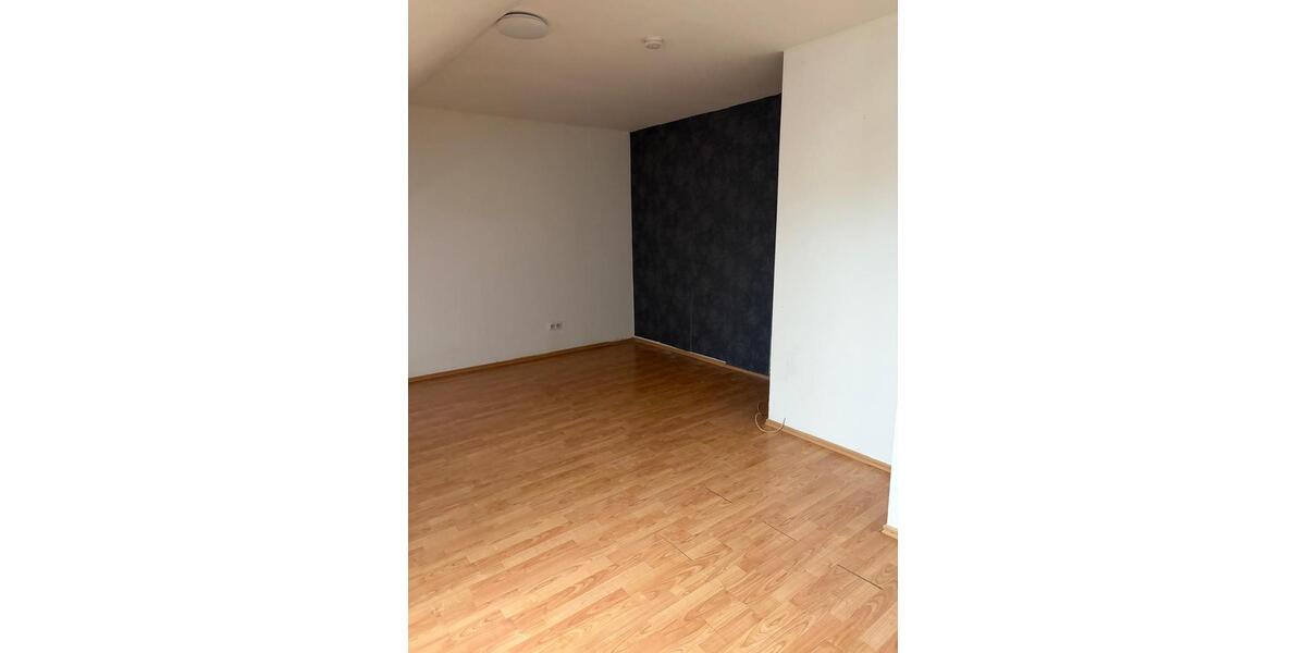 Dachgeschoßwohnung Bad Fallingbostel - 3 Zimmer, 72 m&sup2;, 600&euro; | Angebot:25310014