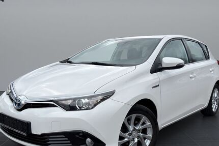 Toyota Auris 61.561 km 14.999 &euro; Oberndorf am Neckar 78727