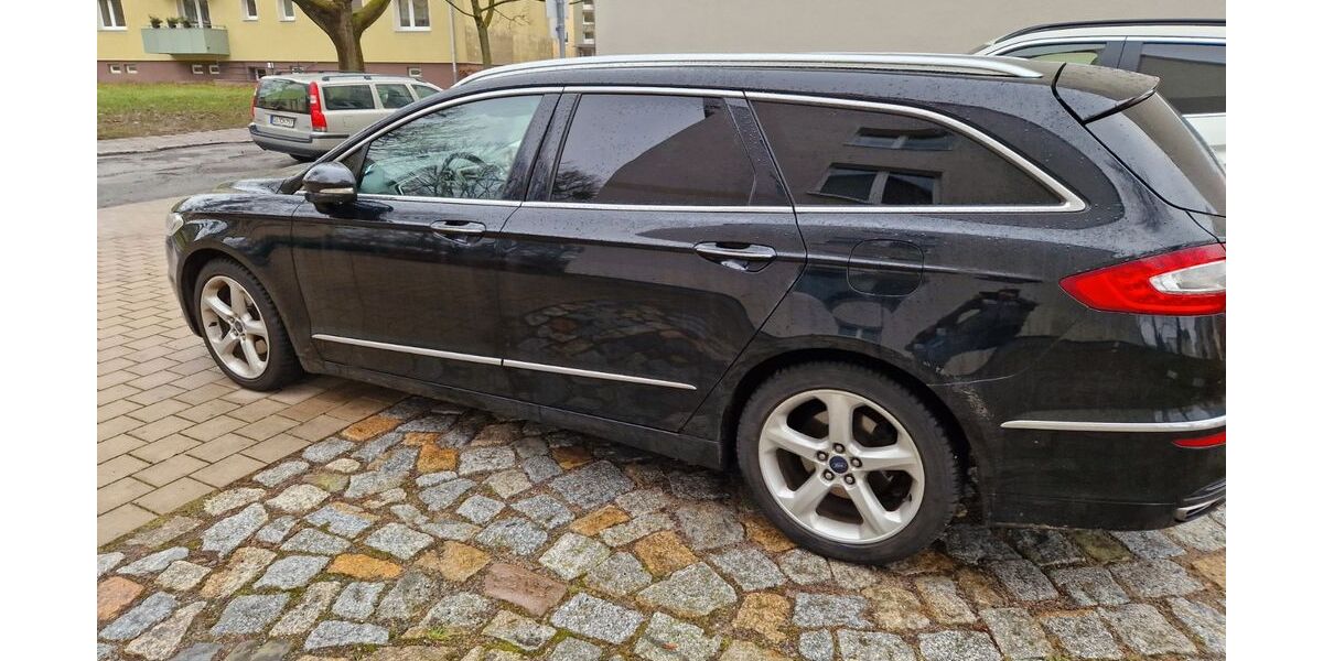 Ford Mondeo 124.000 km 15.100 &euro; Schwerin 19059
