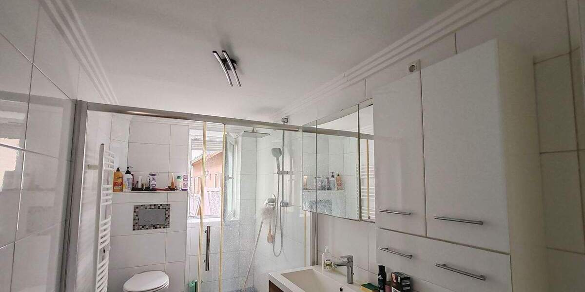 Einfamilienhaus Burgkirchen an der Alz Gendorf - 8 Zimmer, 170 m&sup2;, 498.000&euro; | Angebot:23941698