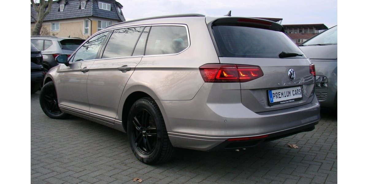 VW Passat 2.0TDi Business Panorama ACC IQ.Light 141.589 km 17.980 &euro; Falkensee 14612