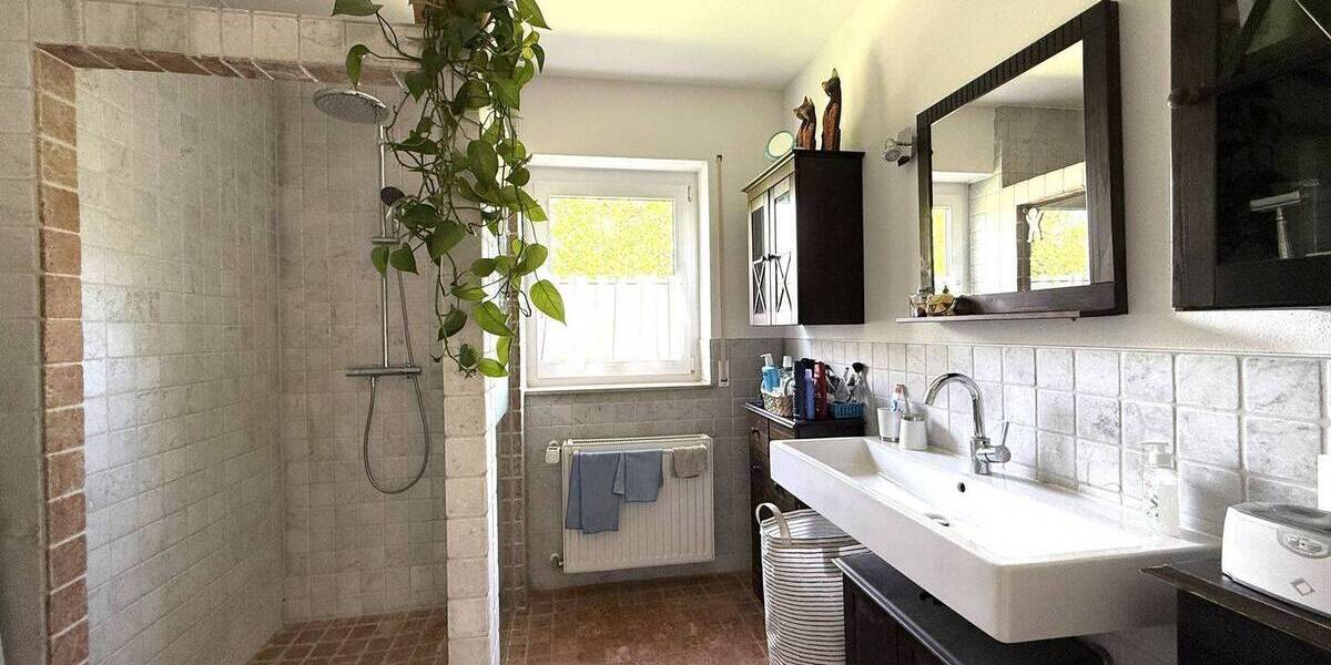 Einfamilienhaus Weingarten - 7 Zimmer, 200 m&sup2;, 840.000&euro; | Angebot:26487927