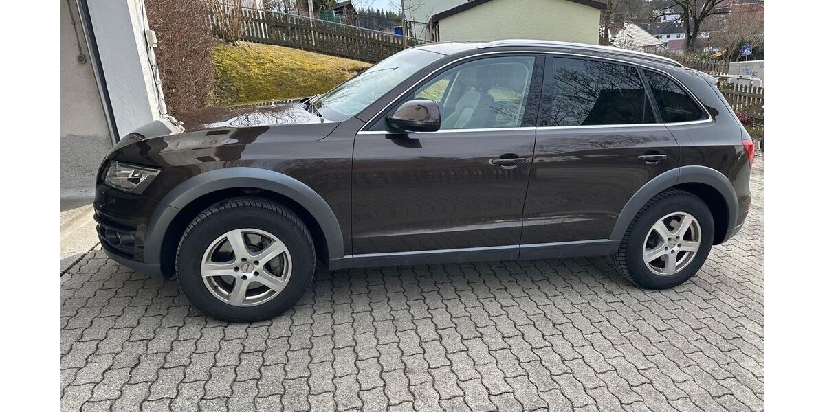 Audi Q5 258.000 km 9.900 &euro; Markt Schwaben 85570