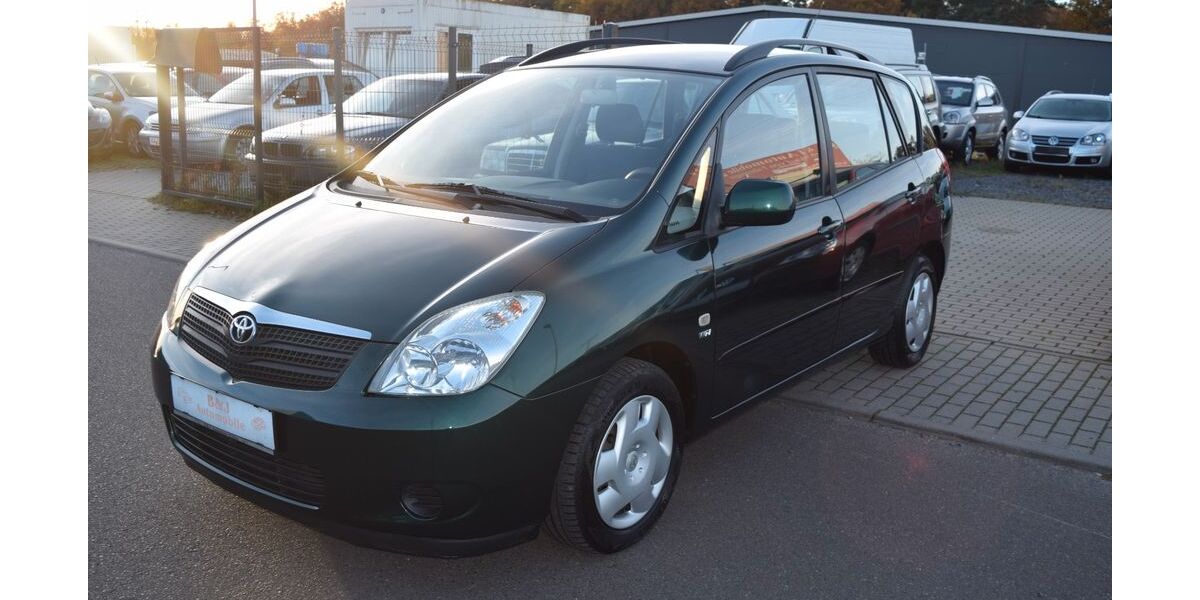 Toyota Corolla Verso 73.600 km 3.499 &euro; Wildau 15745
