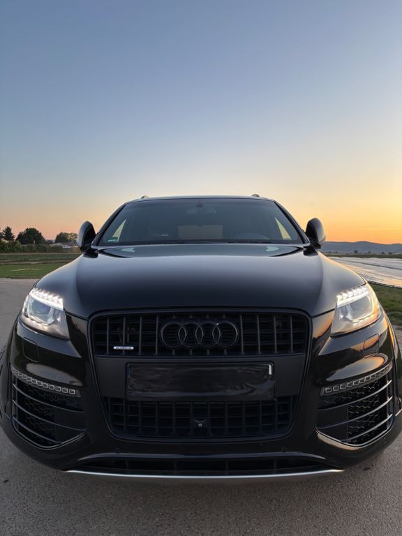 Q7