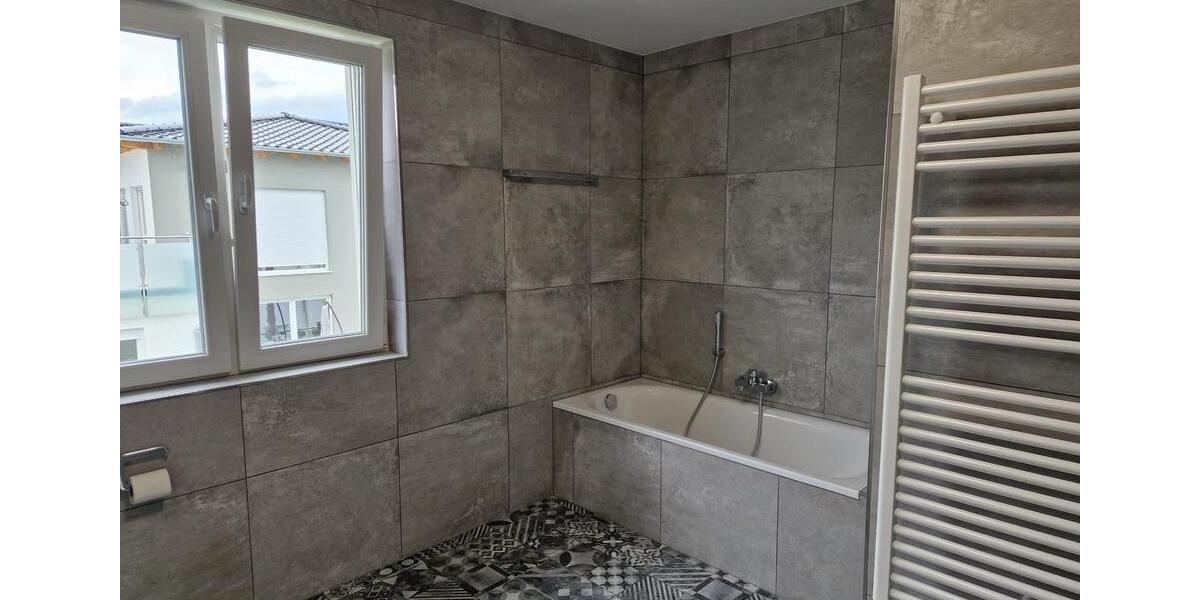 Exklusive Neubau-Penthouse-Wohnung - 91,5 m² mit Top-Ausstattung 3 zimmer