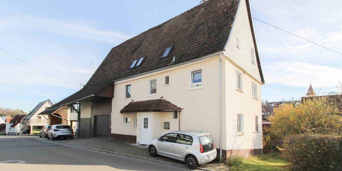 Einfamilienhaus Horb am Neckar Grünmettstetten - 9 Zimmer, 275.000&euro; | Angebot:26275929