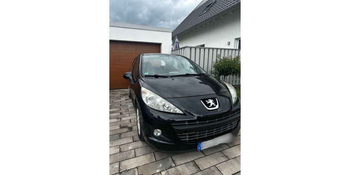 Peugeot 207 124.657 km 2.999 &euro; Wyhl am Kaiserstuhl 79369