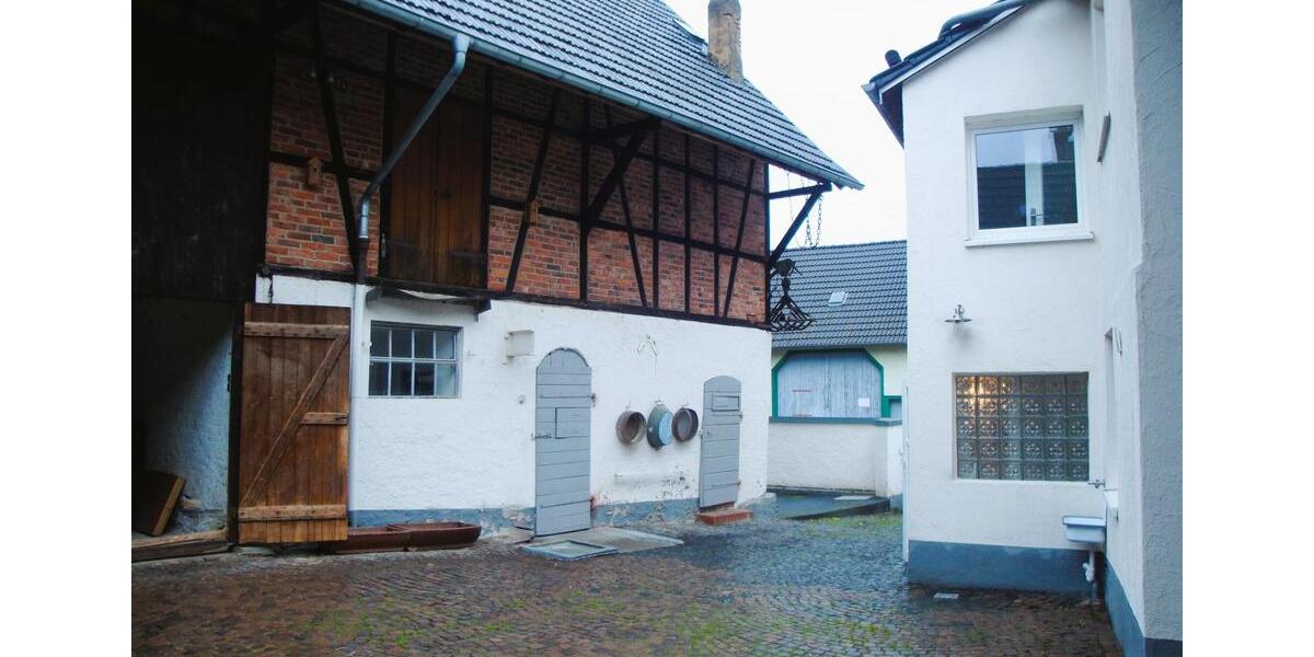 Bauernhaus, Landhaus Idstein - 6 Zimmer, 150 m&sup2;, 498.000&euro; | Angebot:26383875