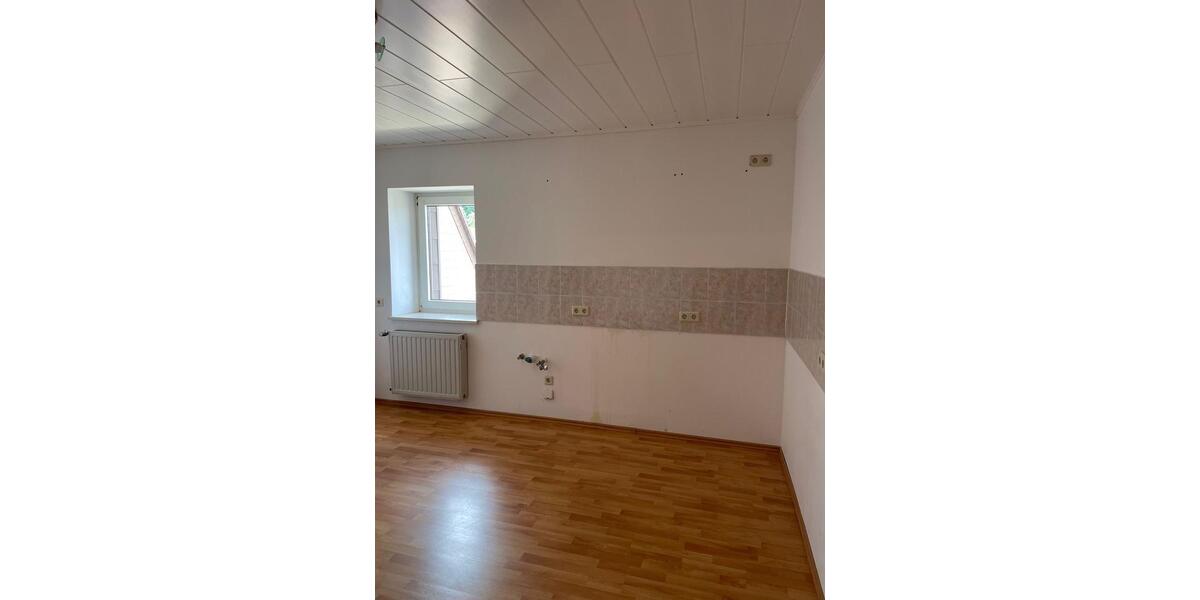 Dachgeschoßwohnung Breitenbach - 5 Zimmer, 110 m&sup2;, 770&euro; | Angebot:26179230