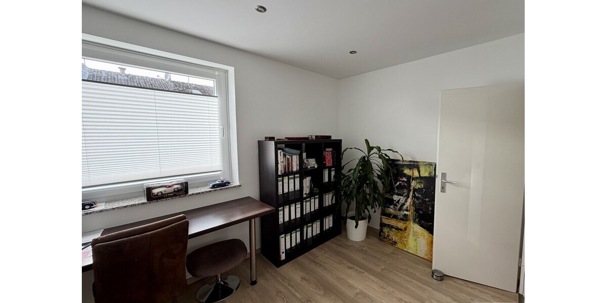 Gepflegte 3‑Zi‑Wohnung in Leverkusen‑Pattscheid – Wohnen zwischen Stadt und Natur - Etagenwohnung Bergisch Neukirchen | Angebot:26235294