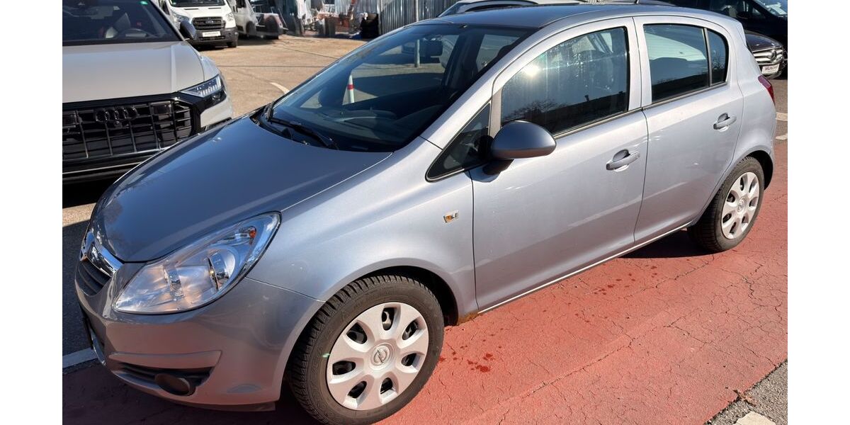 Opel Corsa 30.000 km 3.990 &euro; München 81243
