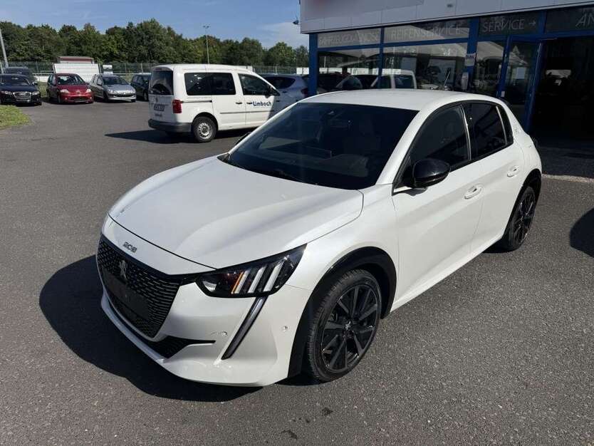 Peugeot 208 67.000 km 15.520 € Grünwald 82031