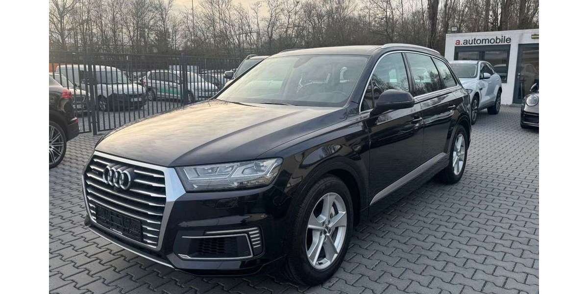 Audi Q7 244.000 km 22.900 &euro; Rüsselsheim am Main 65428