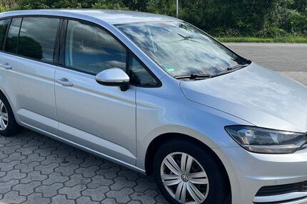 VW Touran 180.000 km 9.350 &euro; Esterwegen 26897