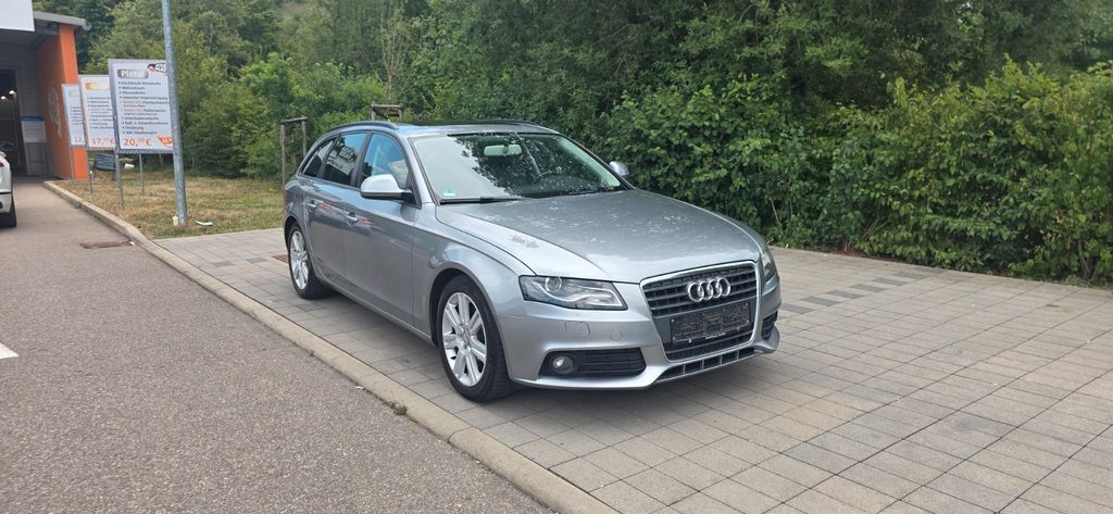 Audi A4 263.000 km 4.590 &euro; Heidenheim-Schnaitheim 89520