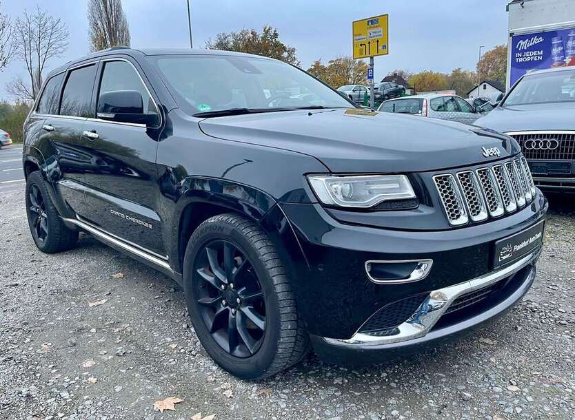 Jeep Grand Cherokee 178.560 km 15.900 € Frankfurt am Main 60386