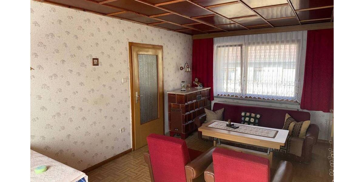 Mehrfamilienhaus, Wohnhaus Bad Salzungen Kloster - 6 Zimmer, 143 m&sup2;, 79.900&euro; | Angebot:25803058