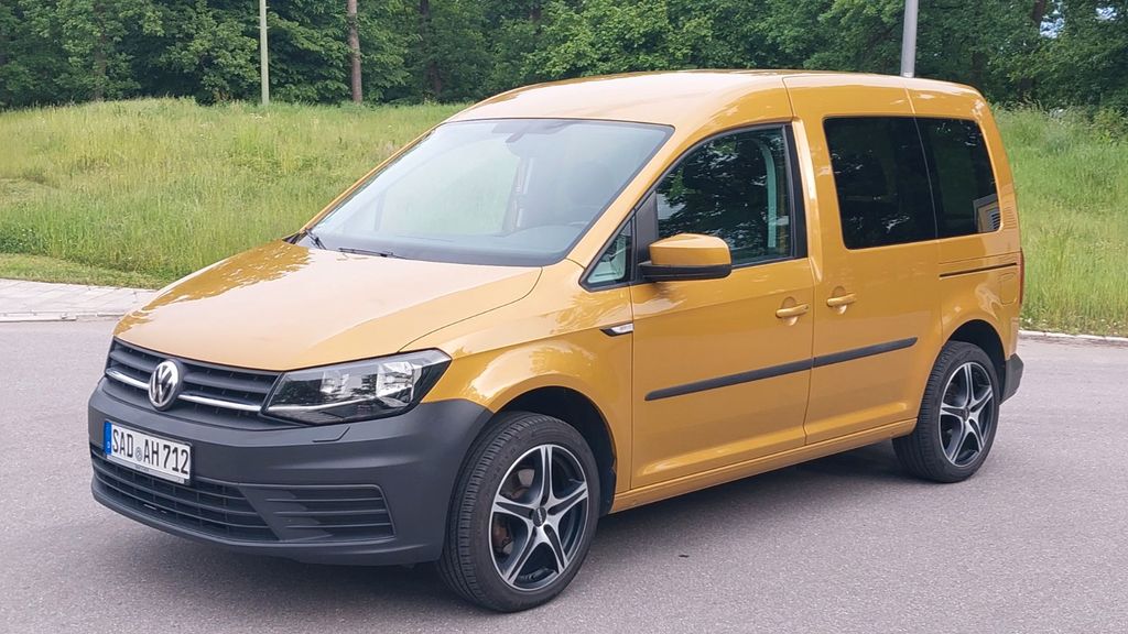 VW Caddy 84.000 km 13.990 &euro; Maxhütte-Haidhof 93142