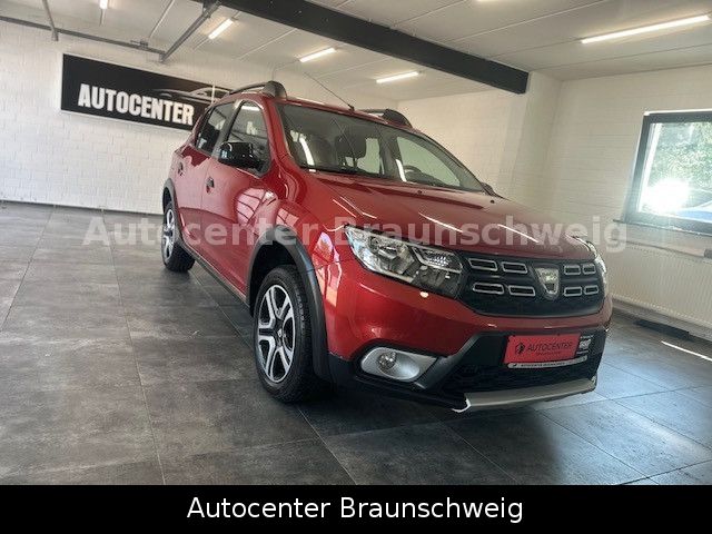 Dacia Sandero 45.000 km 8.990 &euro; Braunschweig 38112