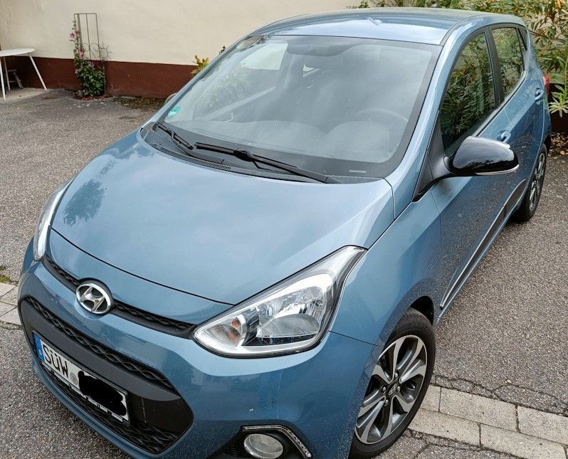 i10