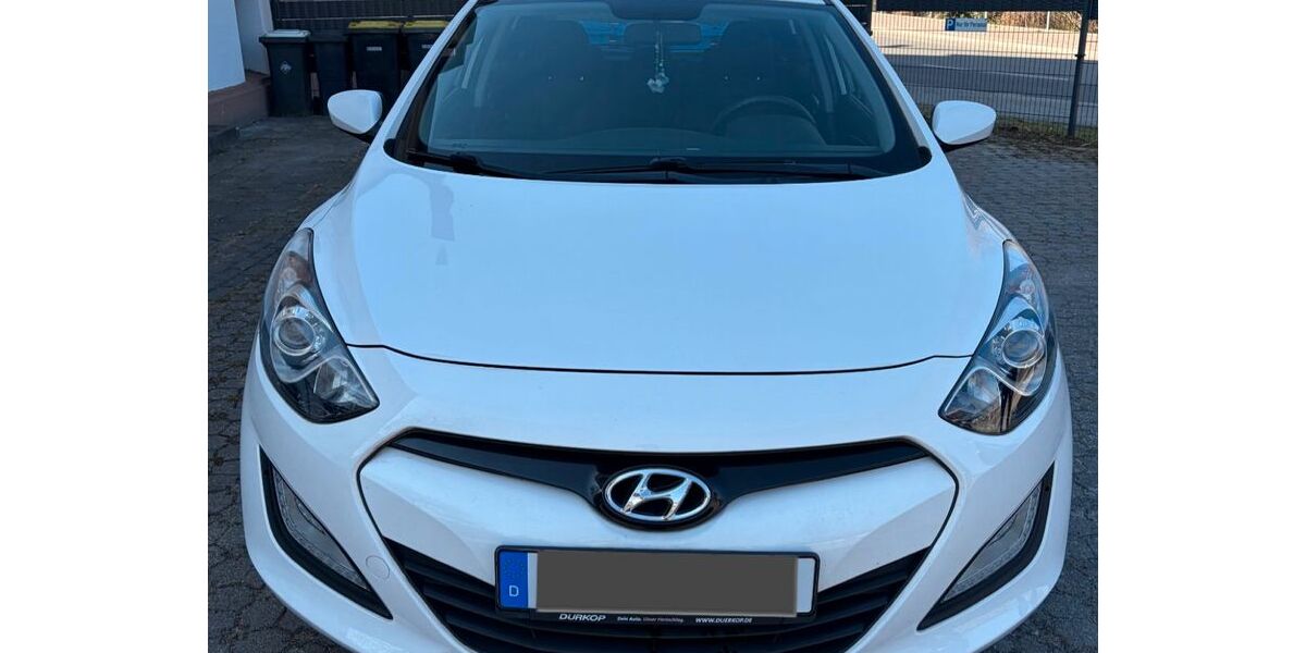 Hyundai i30 64.850 km 7.900 &euro; Eberswalde 16225
