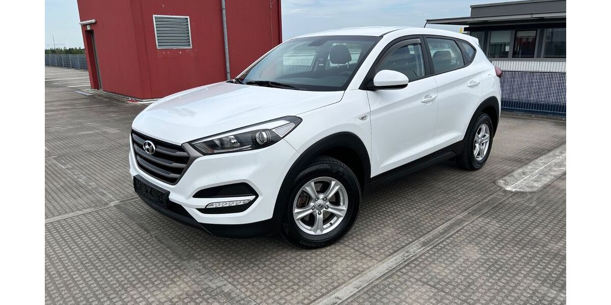 Hyundai TUCSON 94.316 km 11.900 &euro; München 81829