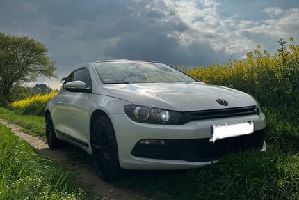 VW Scirocco 121.000 km 13.800 € Bornich 56348