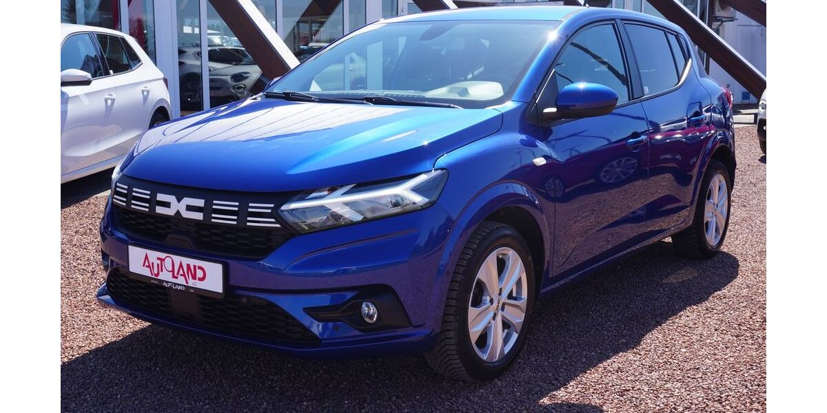 Dacia Sandero 32.454 km 15.950 &euro; Naumburg OT Schönburg 06618