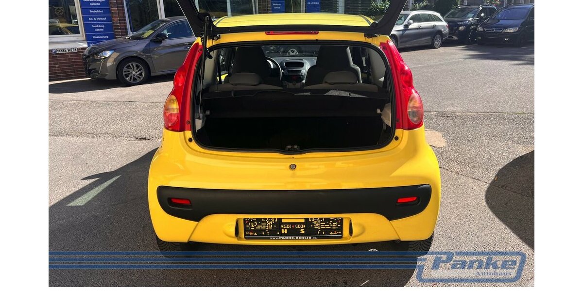 Peugeot 107 Petit Filou 3trg.*Radio/CD*AUX*LM*AllSeason* 180.827 km 1.290 &euro; Berlin 13187