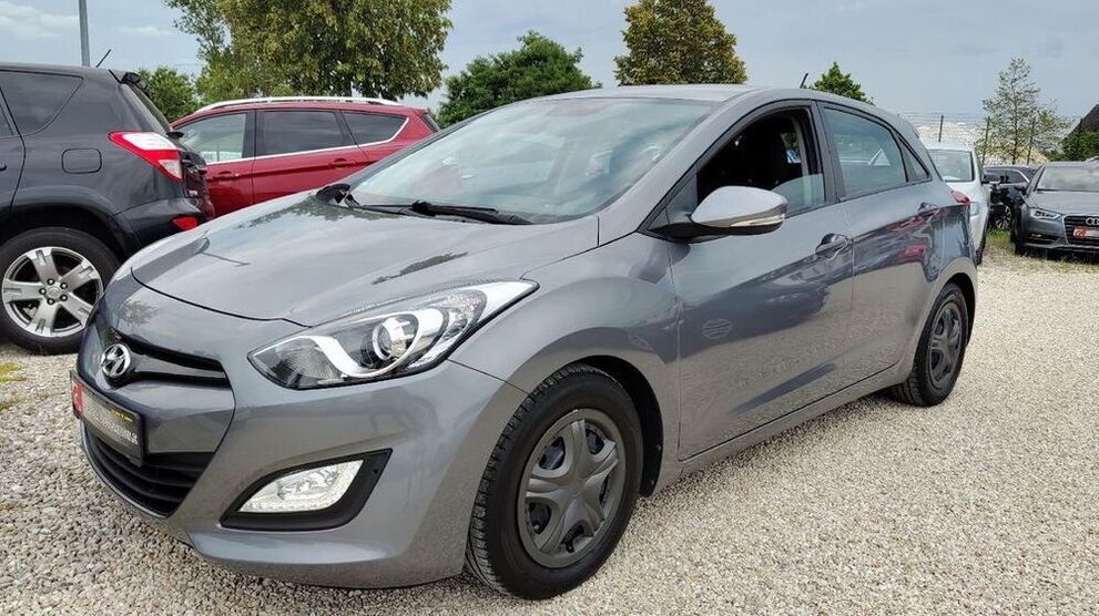 i30