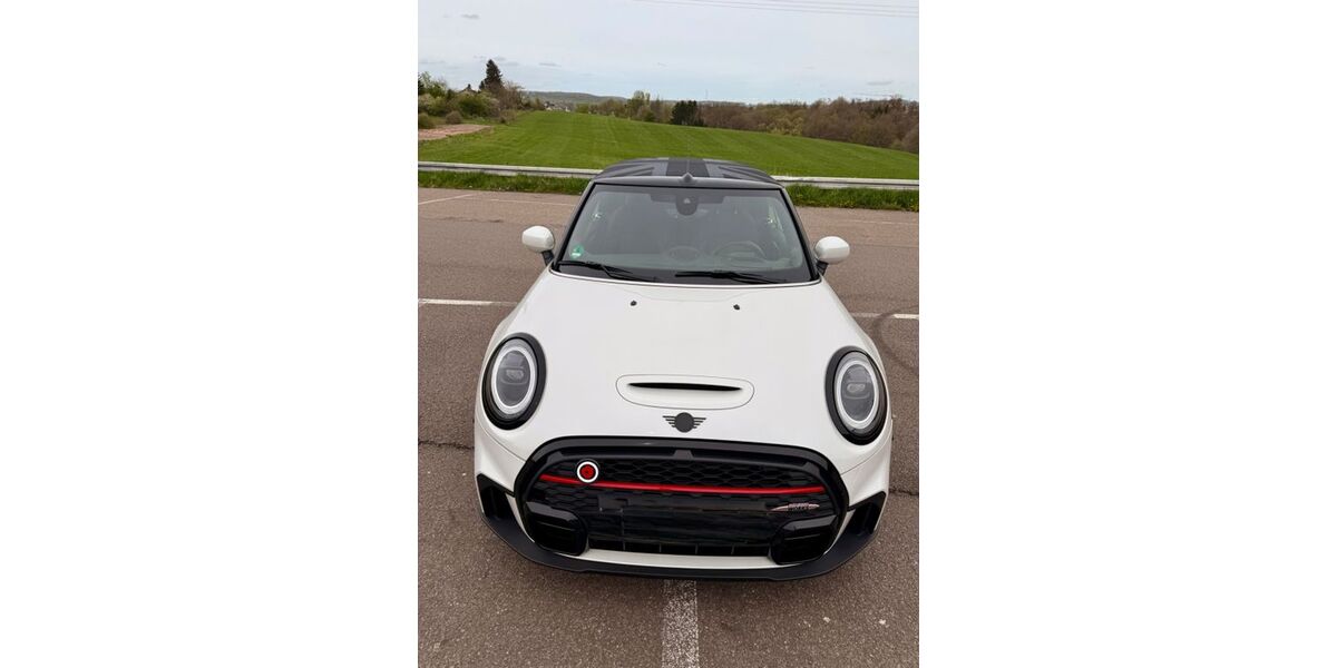 Mini John Cooper Works Cabrio 23.052 km 32.500 &euro; Riegelsberg 66292