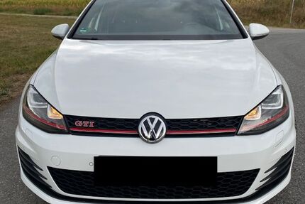 VW Golf 64.000 km 16.800 &euro; Roding 93426