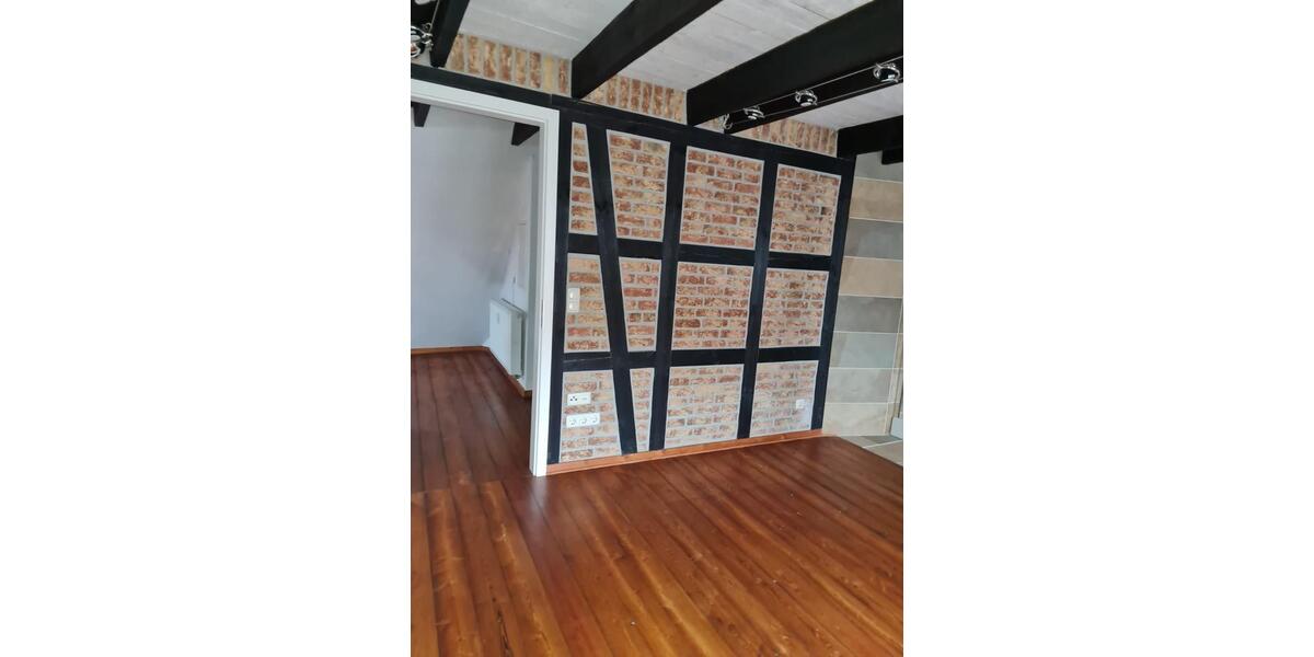 Dachgeschoßwohnung Lenzen (Elbe) - 2 Zimmer, 76 m&sup2;, 595&euro; | Angebot:25874080