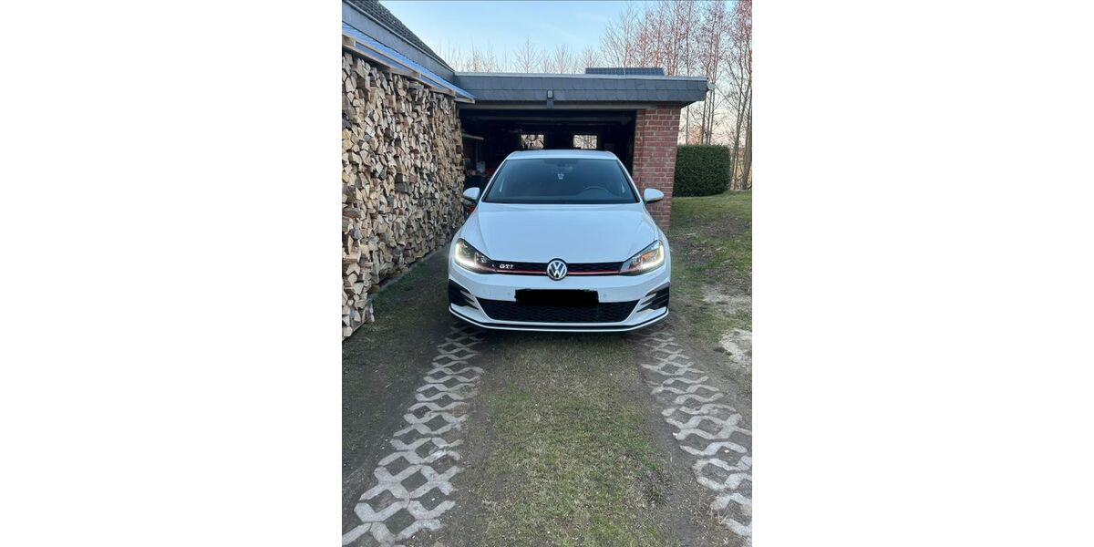 VW Golf 118.000 km 18.500 &euro; Plaaz 18276